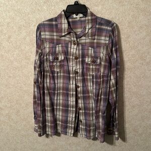 Maurice’s Shirt. Only worn once. Excellent condition. Long sleeve with roll up.